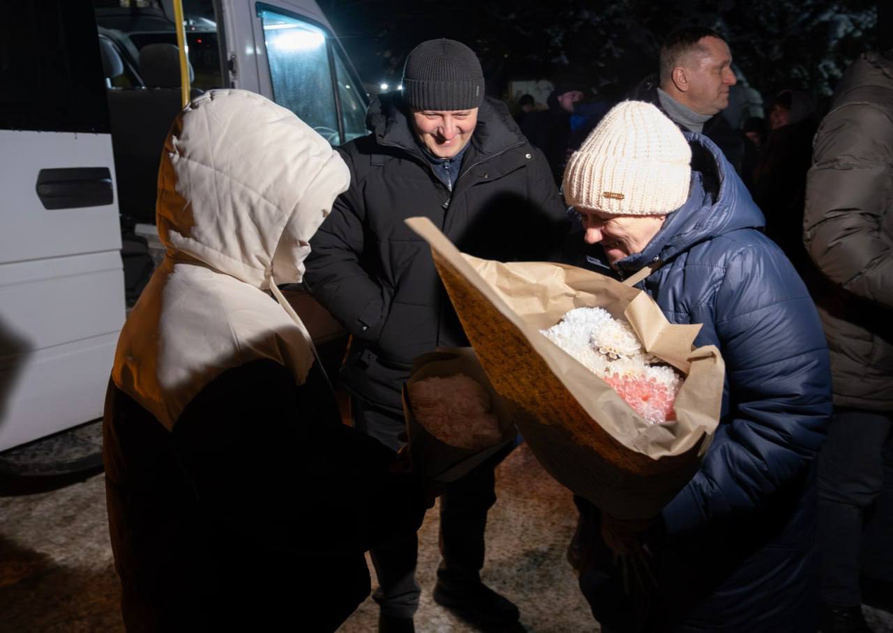 Возвращённые с территории Украины мирные жители прибыли в Курск 