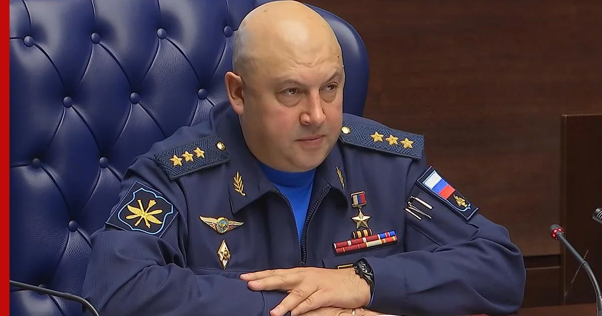 The Telegraph: Путин приказал «Генералу Армагеддону» Суровикину разрушить мосты в Киеве