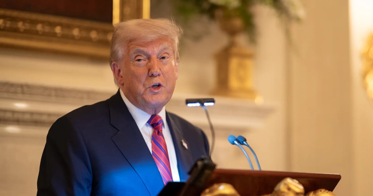 Трамп опроверг информацию о выплате Ирану 300 миллионов долларов