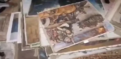 В Подмосковье через чердак украли 104 картины на 32 млн рублей