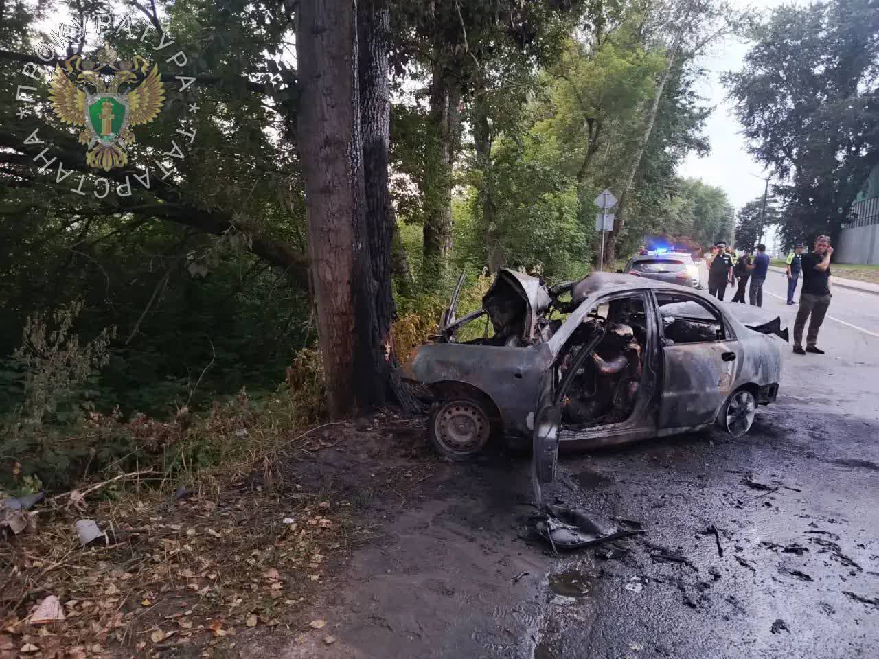 Шестеро подростков погибли в дорожной аварии в Татарстане