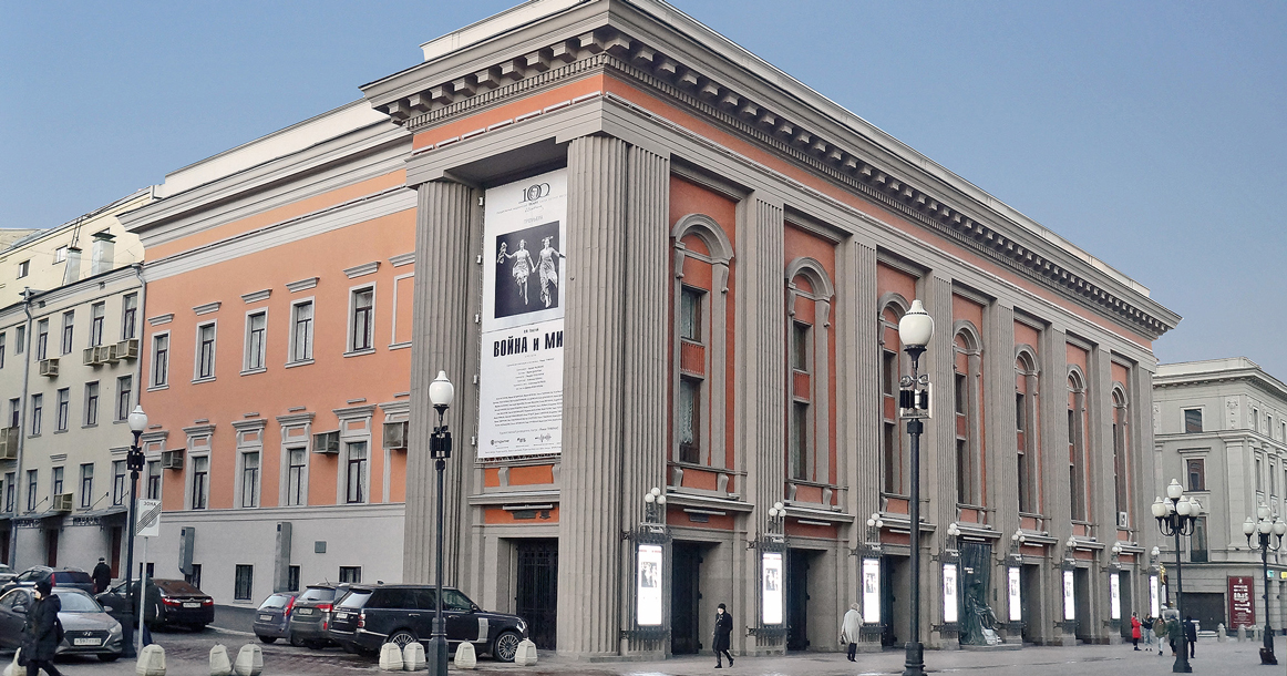 В театральных премьерах столицы слышен пульс времени
