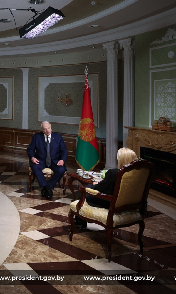 Лукашенко: Путин хочет мира, но предупреждает о глобальном риске и судьбе Украины