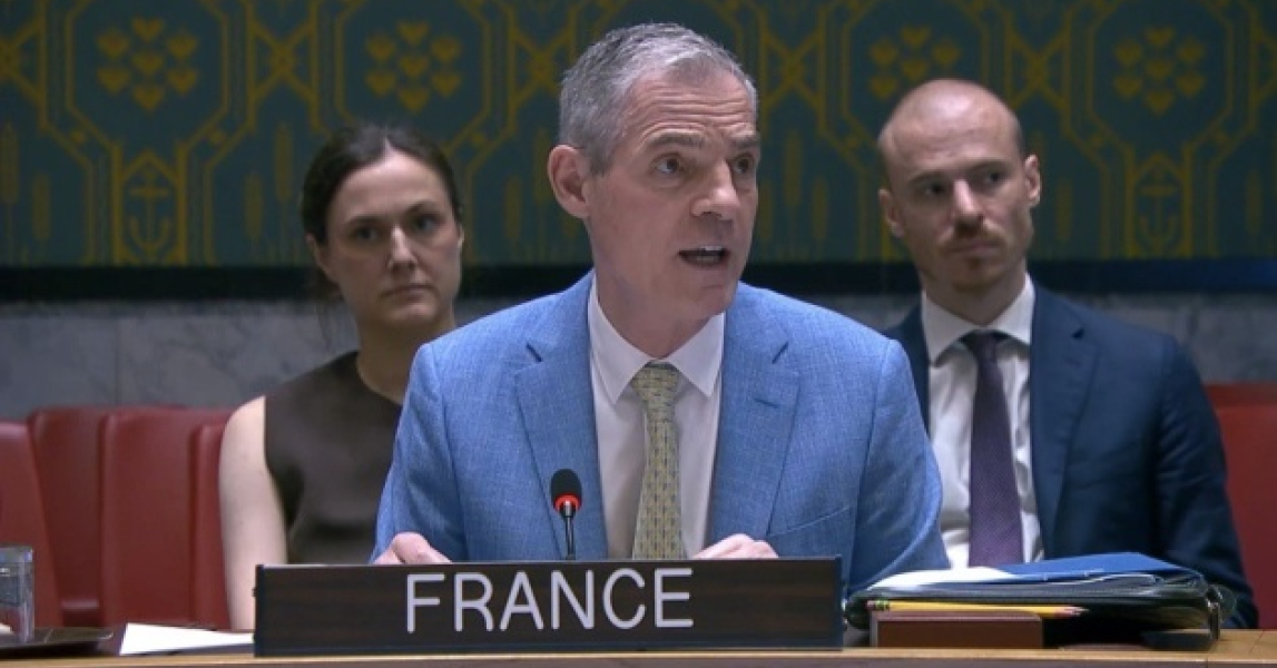 Британия и Франция открестились от передачи атомной бомбы Украине