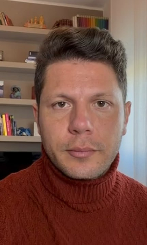 Уго Росси: «Запад делит детей на первый и второй сорт. Есть дети Израиля, а есть – Донбасса»