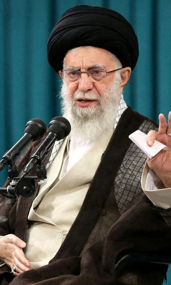 Иран объявил о «великой победе» над США 