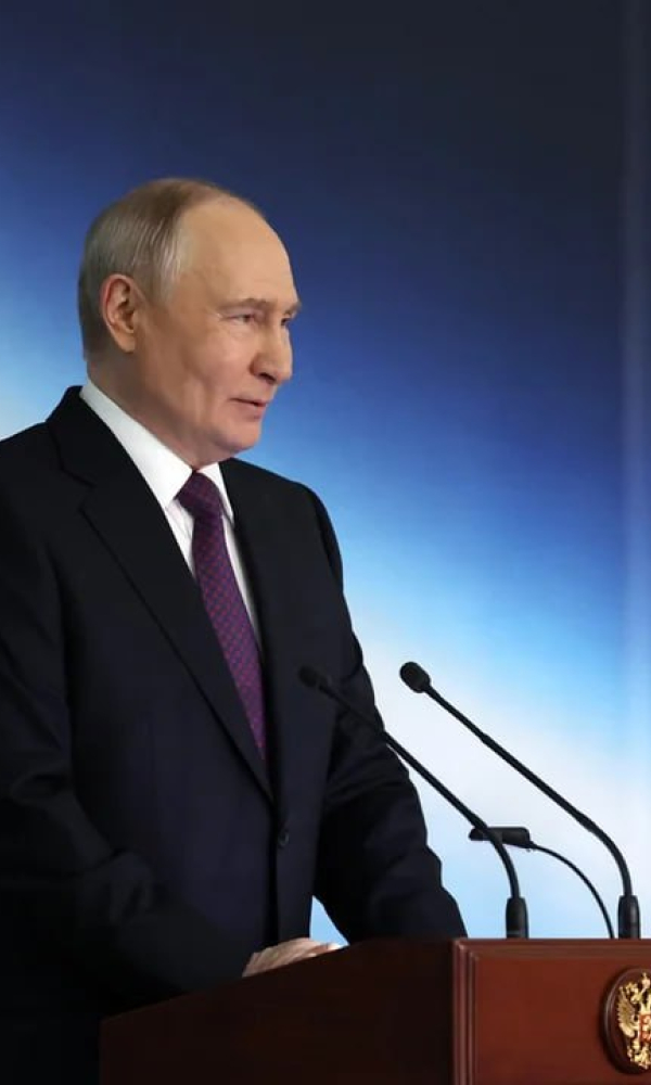 Путин поздравил пограничников с профессиональным праздником