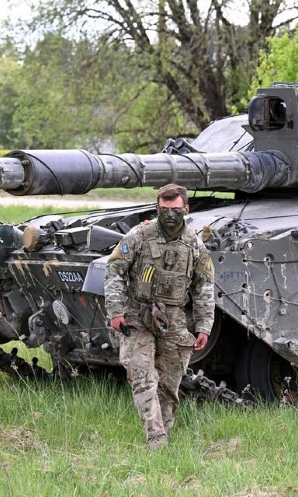 Британия перебросила танки Challenger 2 к границам России в Эстонию