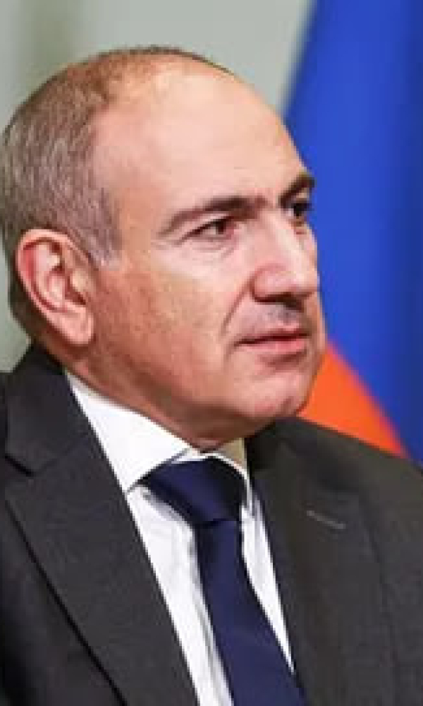 В Армении западные СМИ из премьера-предателя лепят образ «национального героя»