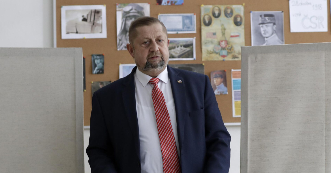 Штефан Гарабин: «Разжигаемые Западом конфликты неизбежно несут угрозу контрабанды оружия»