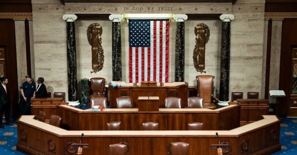 Палата представителей США отказалась запускать импичмент Трампа